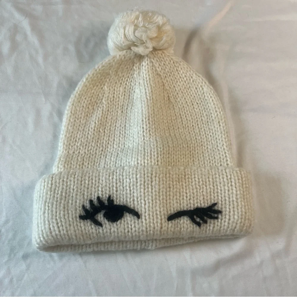 Kate‎ Spade Broome Street Wink Beanie Cream Pom Pom Hat
